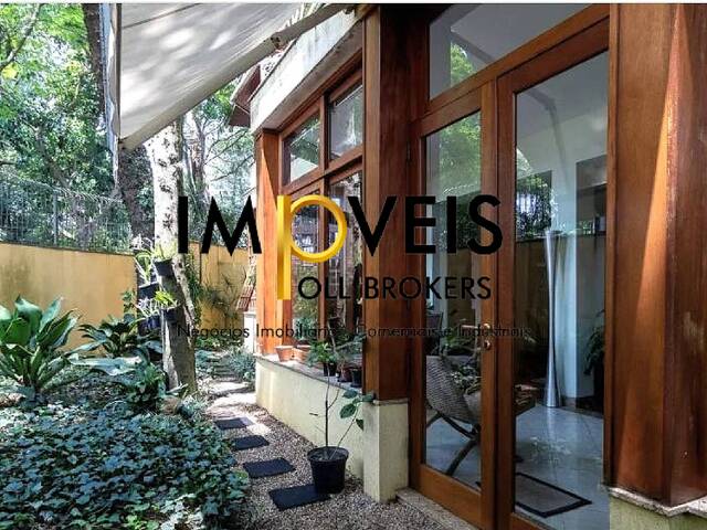 Sobrado de Rua para Venda em São Paulo - 3