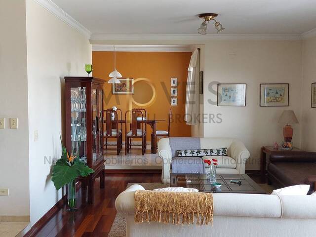 Apartamento Um por Andar para Venda em São Paulo - 4