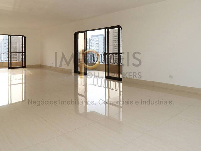 Apartamento Um por Andar para Venda em São Paulo - 4