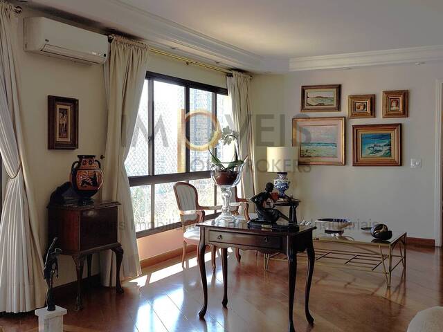Apartamento Um por Andar para Venda em São Paulo - 4