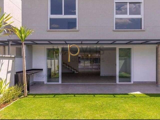 Casa Sobrado em Condomínio para Venda em São Paulo - 4