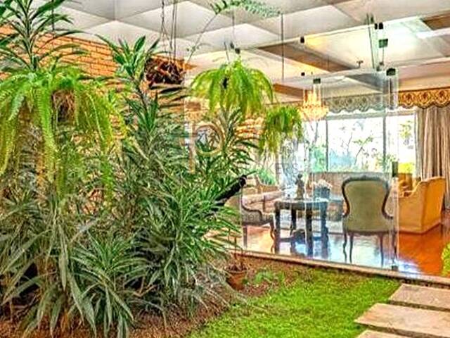 #4678 - Casa Térrea de Rua para Venda em São Paulo - SP - 1