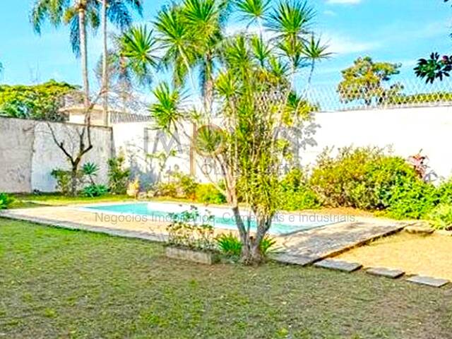 Casa Térrea de Rua para Venda em São Paulo - 4